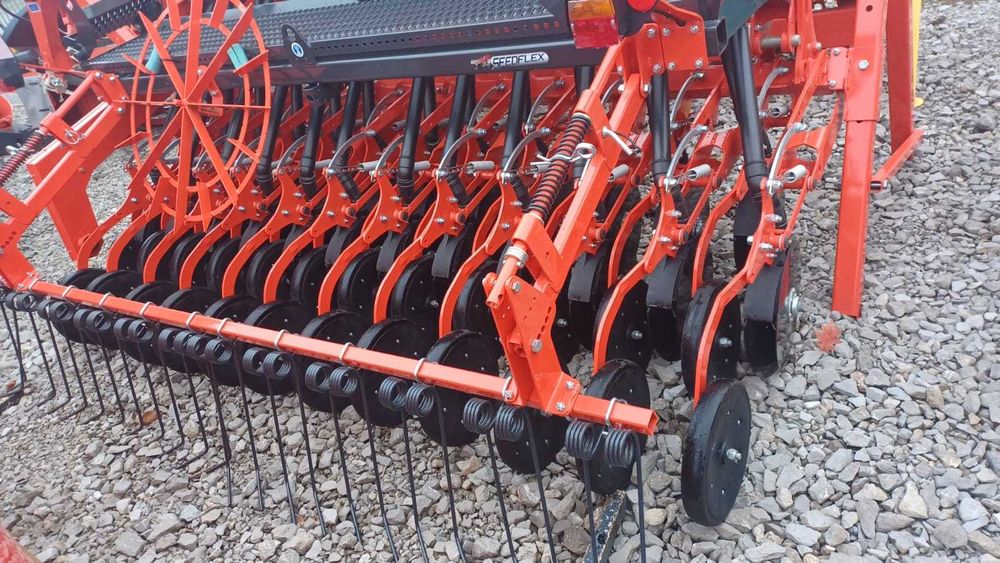 Zestaw uprawowo siewny Kuhn siewnik Sitera 3000 + brona aktywna HRB303