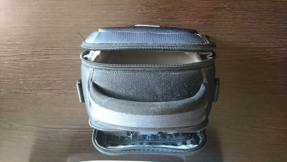 Продам видеокамеру sony DCR-SR85