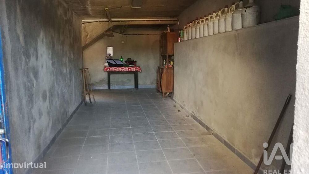 Casa de aldeia T3 em Aguda de 1960,00 m2