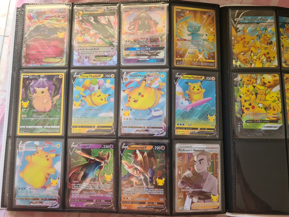 Pokemon Celebrations Classic Collection - Charizard, Umbreon...