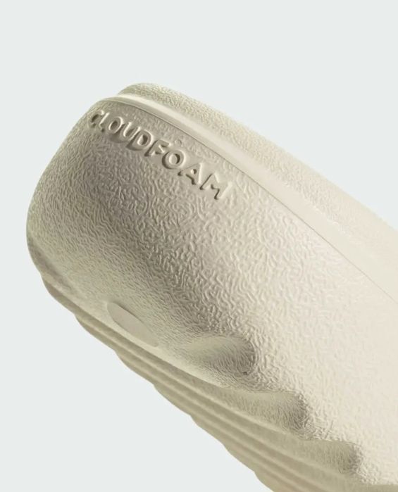 Шльопанці Adidas Adilette Lumia