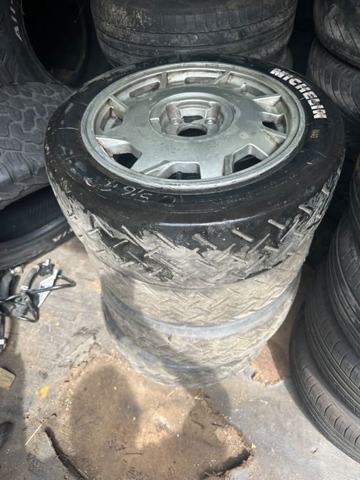 Vendo jantea renault com pneus