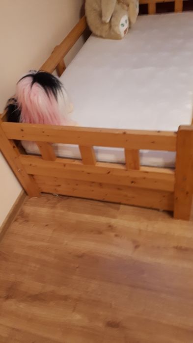 Łóżko młodzieżowe, lub dla dziecka