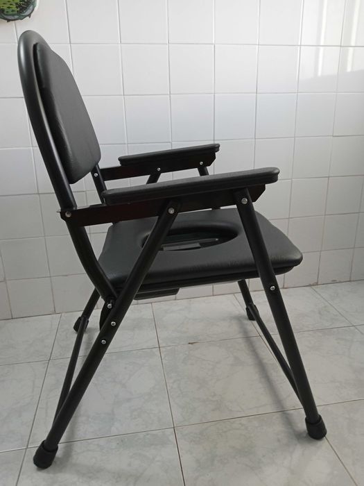 Cadeira sanitária