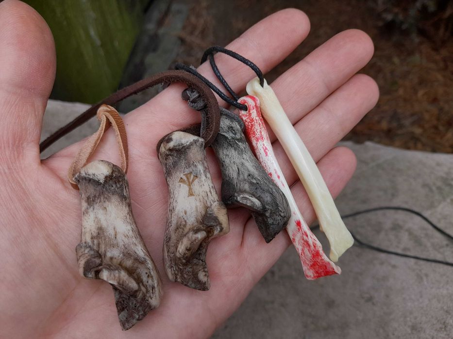 Кости волка Кістки вовка.