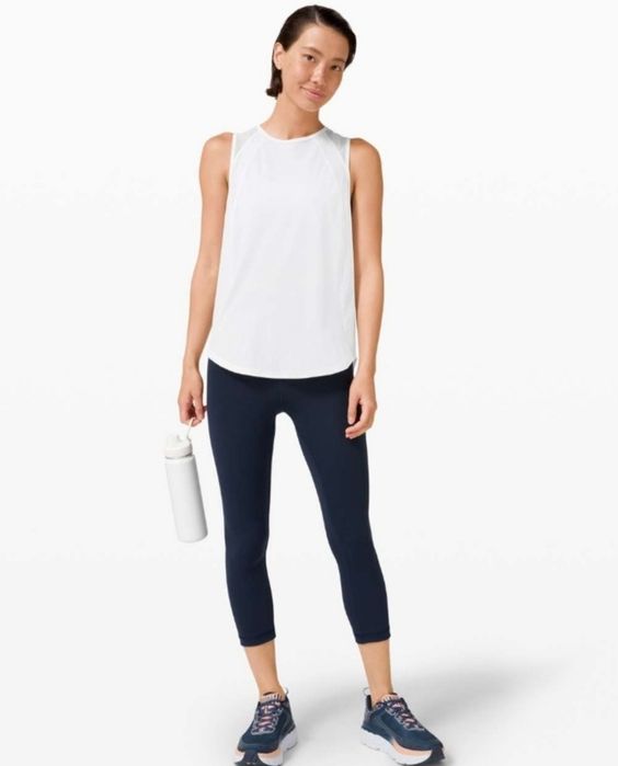 Спортивна майка Lululemon Sculpt Tank, розмір L