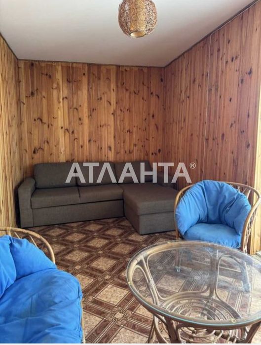 Роскошный дом в Новой Дофиновке, расположенный недалеко от моря.