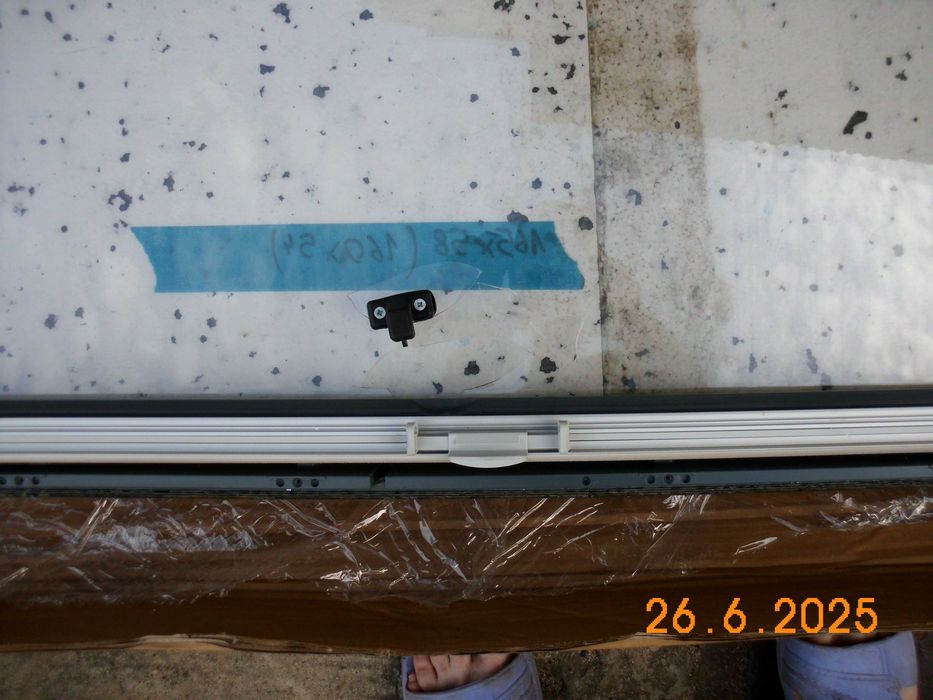 Sprzedam okno do przyczepy kempingowej/kampera