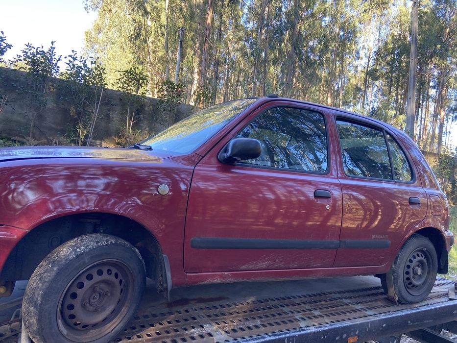 Nissan Micra para peças