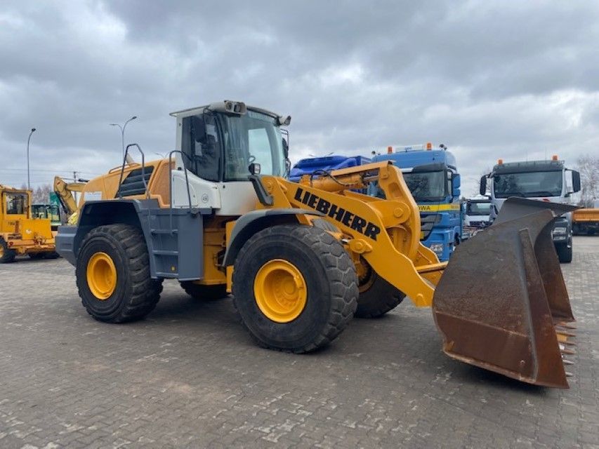 Liebherr LIEBHERR L 566 2+2 , ŁADOWARKA KOŁOWA Z NIEMIEC  3610 nr ref