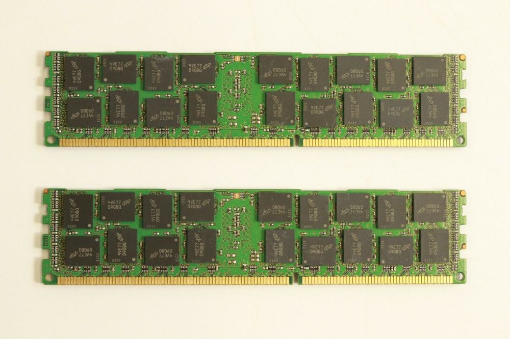 Серверна 8Gb / 16Gb DDR3 PC3-12800R  1600MHz ECC REG