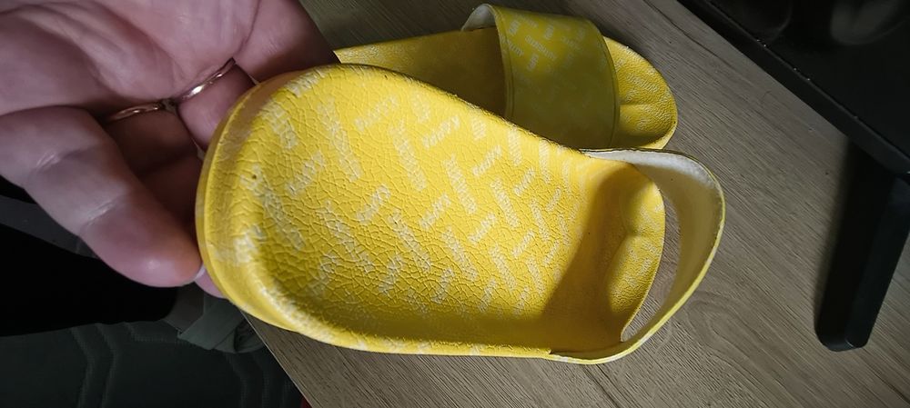 Klapki damskie gruba podeszwa Kappa żółte 41