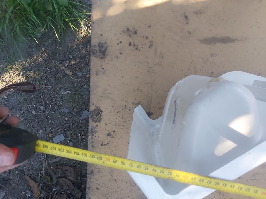 Meble lazienkowe do przyczepy kempingowej, kampera