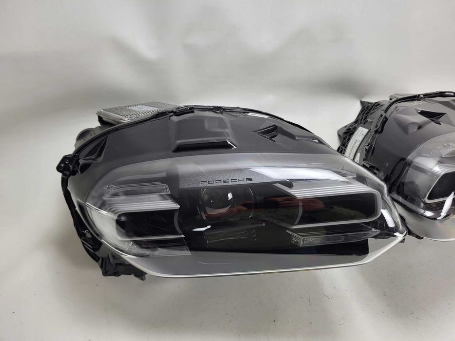 PORSCHE TAYCAN 9J Фара Фари передні ліва права Full Led USA EU