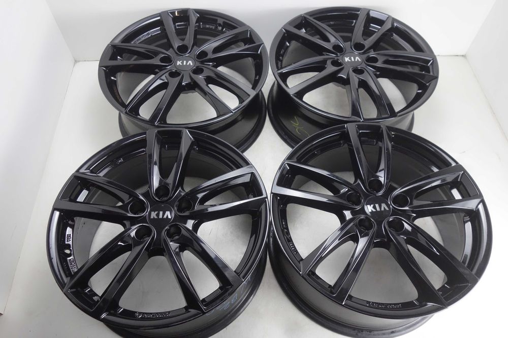 Alufelgi 18" 5x114,3 Kia XCeed K5 K7 Mazda Maserati Mazda Czarne 1066
