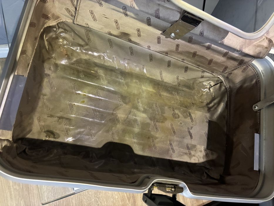 Rimowa kuferek kosmetyczny