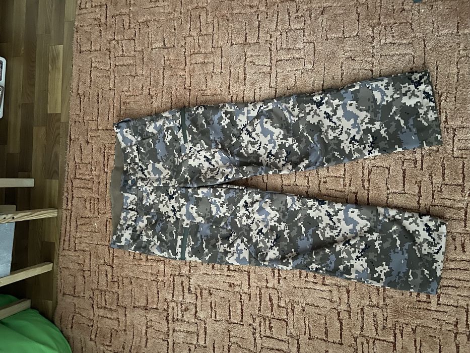 Продам штаны пиксель +китель