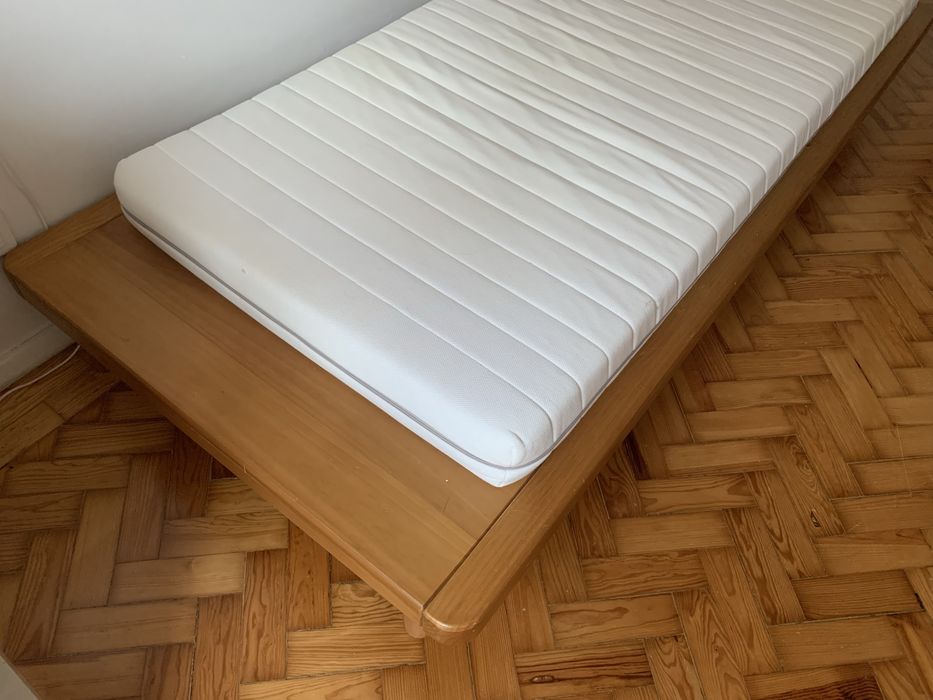 Cama solteiro madeira