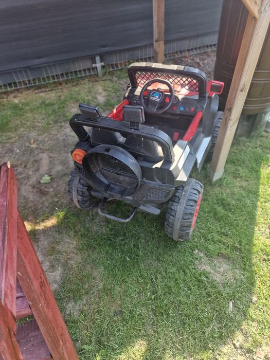 Samochodzik elektryczny