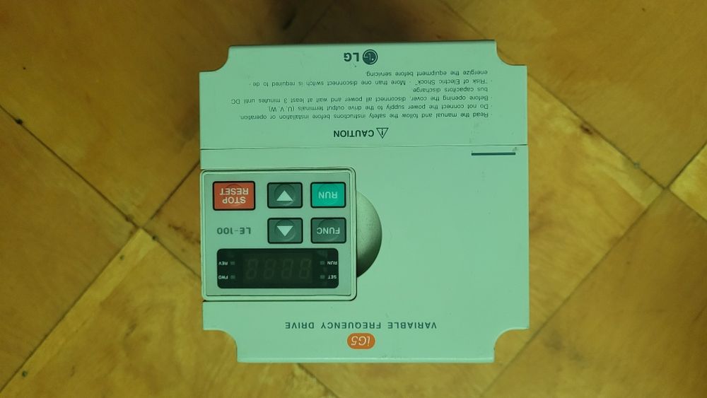 Falownik LG SV008IG5-4U