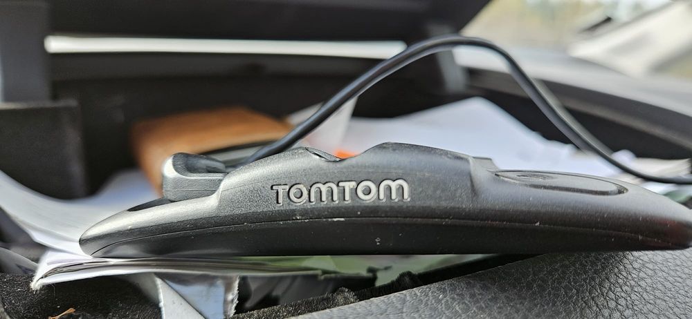 Cofre de viagem sem novo sofá 3 lugares e gps totom