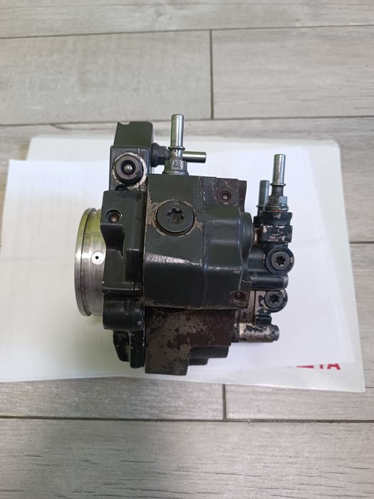 Регулятор насоса палива CASE NEW HOLLAND BOSCH 2445110060 0440020095