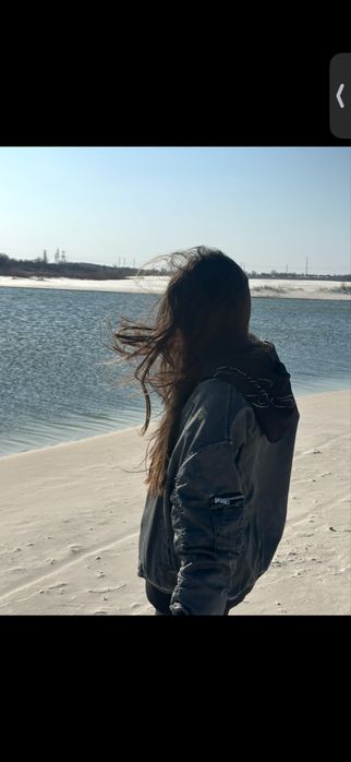 Бомбер демісезонний
