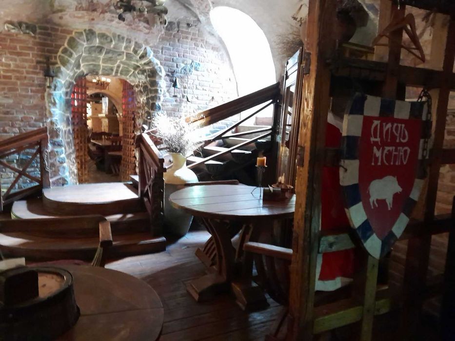 СРОЧНО продам готовый бизнес в Центре,действующий ресторан с ремонтом.