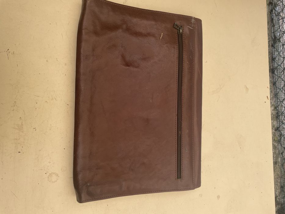 Pasta vintage Classic em pele castanha