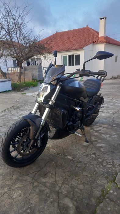 Benelli 502c mota