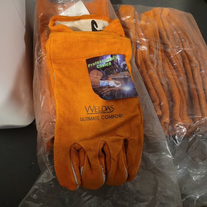 Rękawice spawalnicze i inne