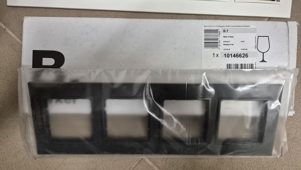 B.7 BERKER ramka 5-krotna biały mat 2 szt.  B.7 4-krotna antracyt  mat