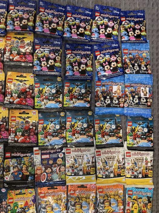 Мініфігурки Лего різних серій !!!