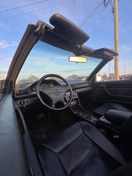 Mercedes Bens E200 Cabriolet (Matricula Portuguesa)