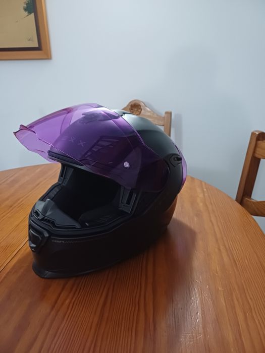 Capacete Nexx Y.100R Preto/Roxo Tam.S