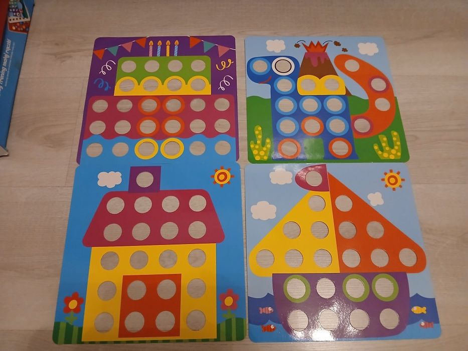 Guzikowy trening małej rączki zabawka edukacyjna dla dziecka 2-3 lata