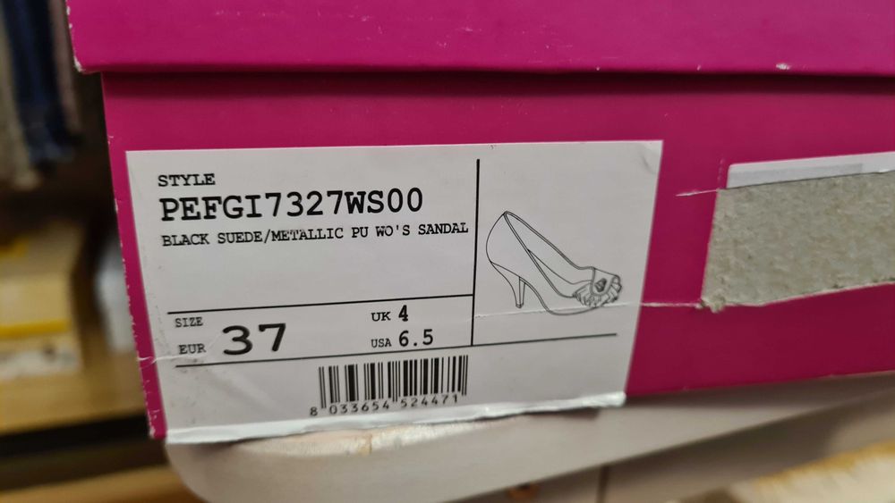 Sapatos de Salto Alto Fornarina Preto - Tam. 37