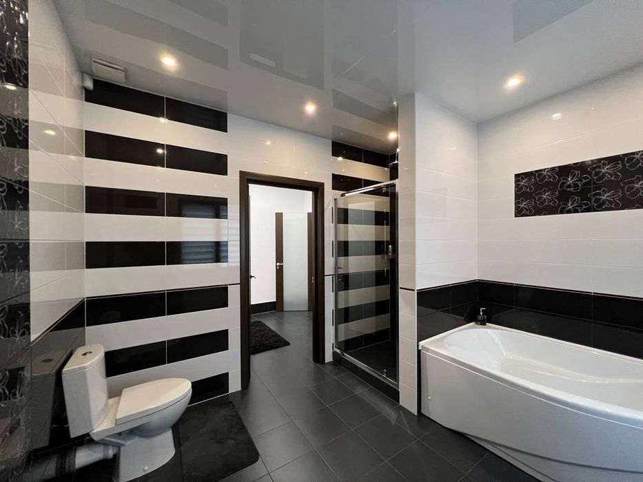 Продаётся современный капитальный дом в начале Обуховки лес река