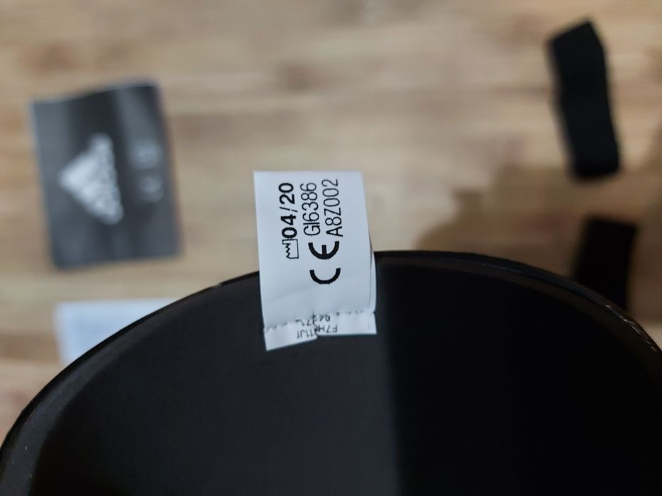 Щитки футбольні Adidas TIRO Club GI6386, розмір L М