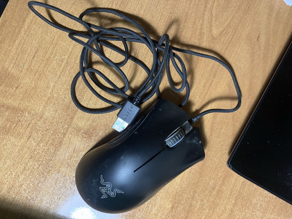 Razer Deathadder essential точная мышь
