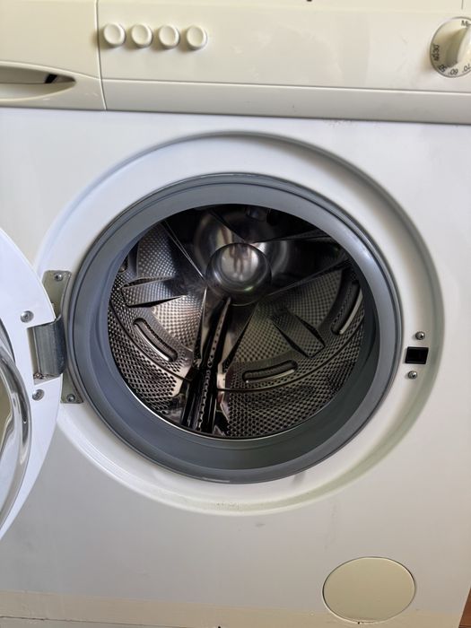 Máquina de Lavar Roupa Whirlpool