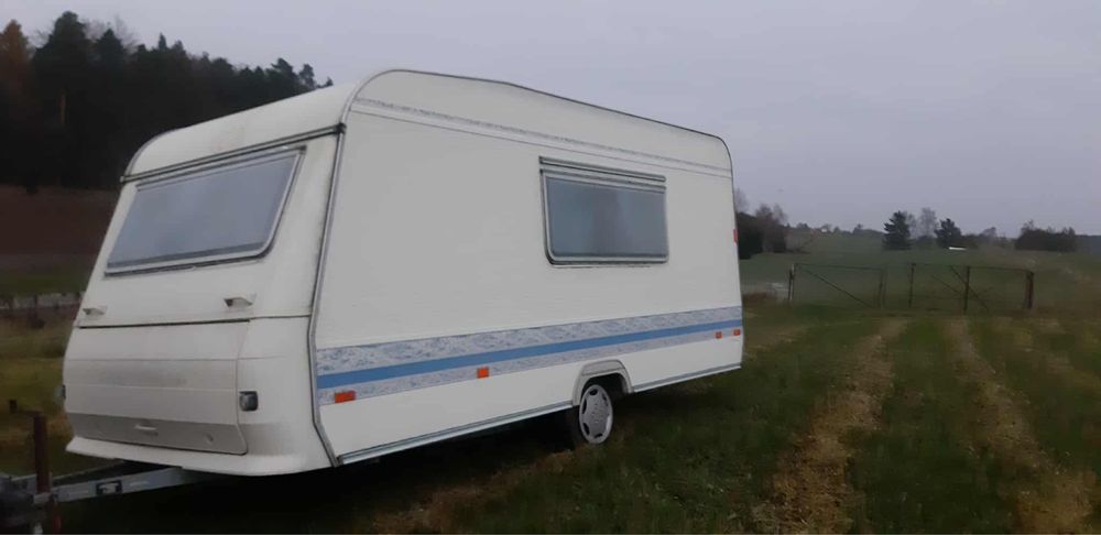 Przyczepa kempingowa