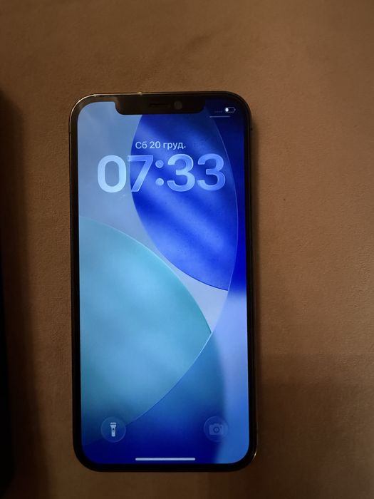 Продам дуже гарний стан, 1 власник Айфон 12 про