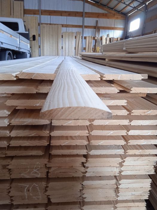 Дошка на підлогу,вагонка,плінтус,кутник,наличник,