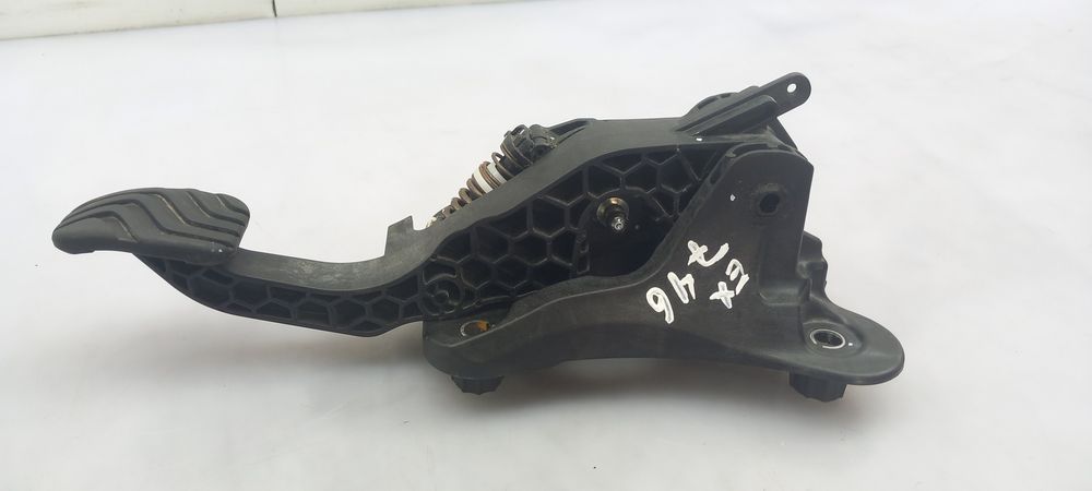 Pedal da embraiagem RENAULT Clio V (BF_)
