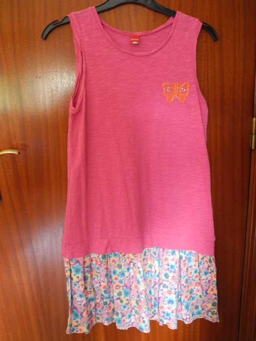 vestidos (alguns de cerimónia) 9/10 anos desde €4