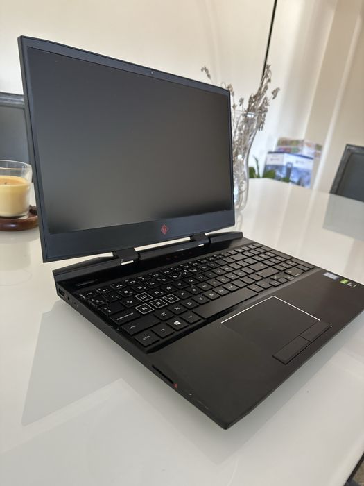 Portátil gaming Omen HP