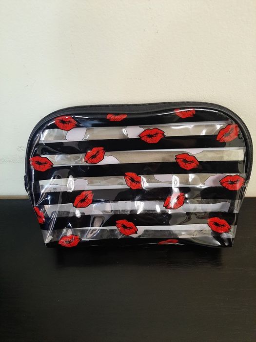 Косметичка Tesco