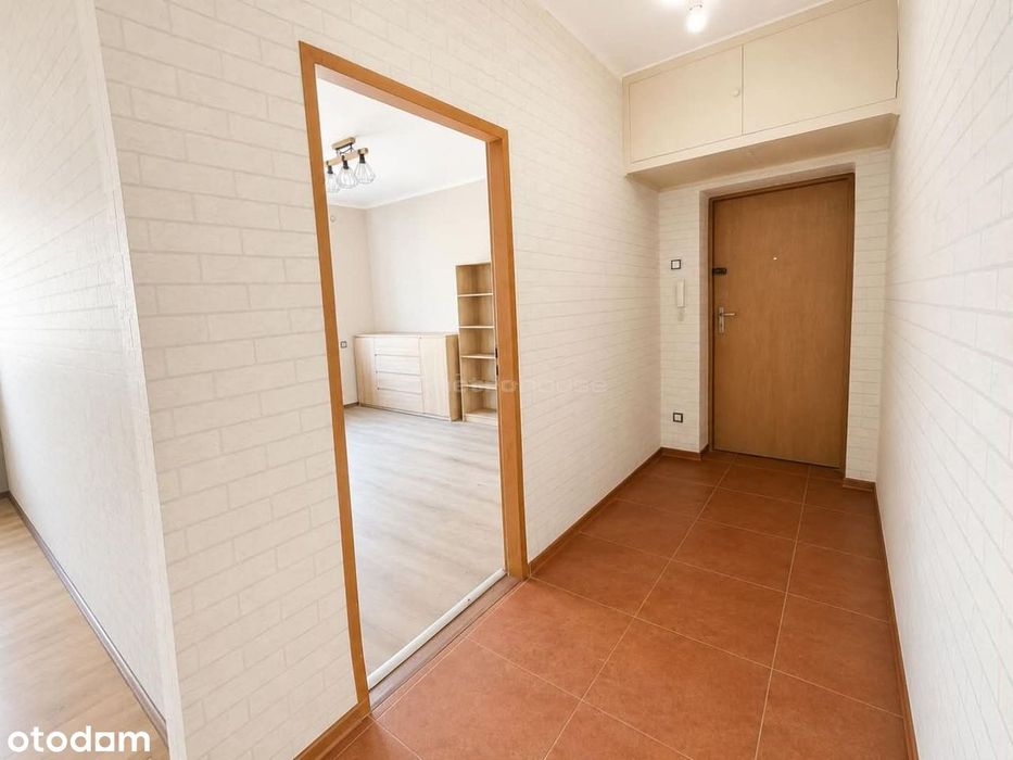 2 pokoje  51 m²  II piętro  Balkon