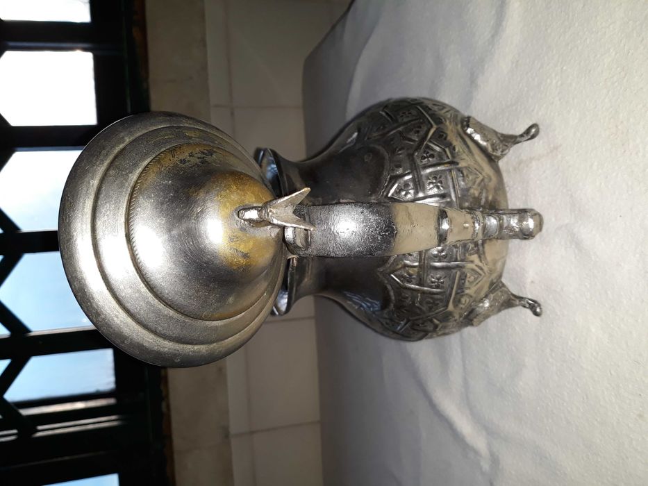 Ancient Arabic Tea Pot426133815674152962